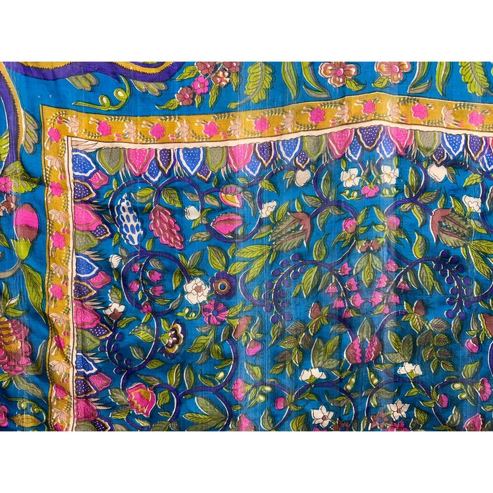 Large Square 100% Silk Scarf 36"X 39" Square Vintage Botanical Floral Ornate - Picture 4 of 10